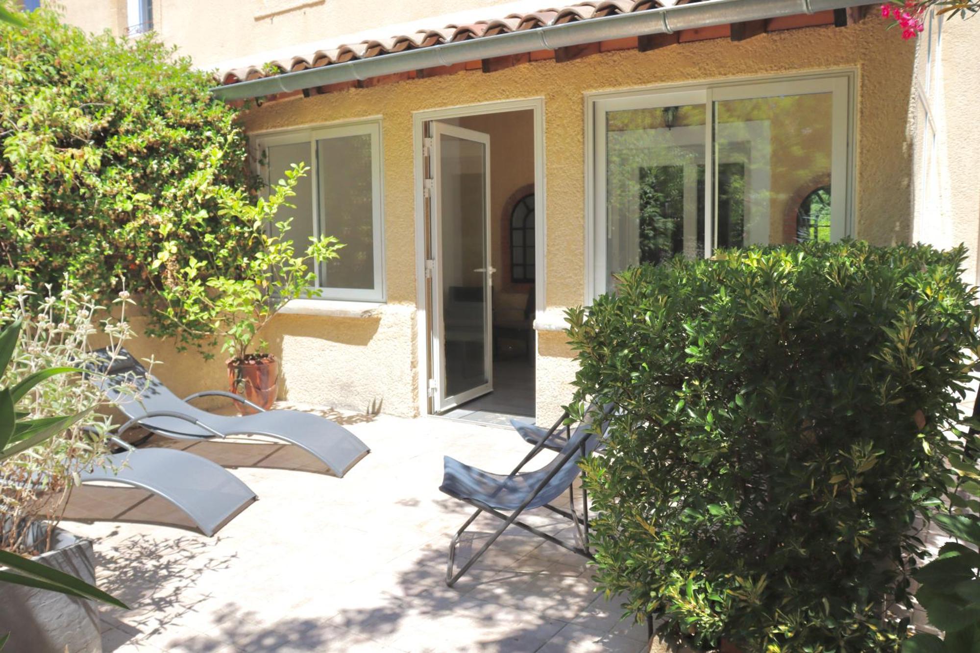 Gites Avec Piscine Et Jacuzzi Au Mas De Cadoule Saint-Just  Номер фото